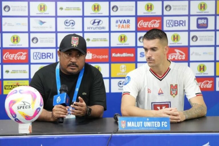 Imran Nahumarury Dorong Malut United untuk Terus Berjuang dan Tak Cepat Puas