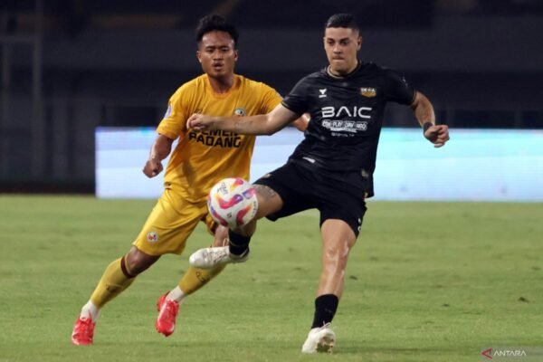 Alexis Messidoro Fokus Membentuk Mental Menuju Pertandingan Melawan Persis Solo
