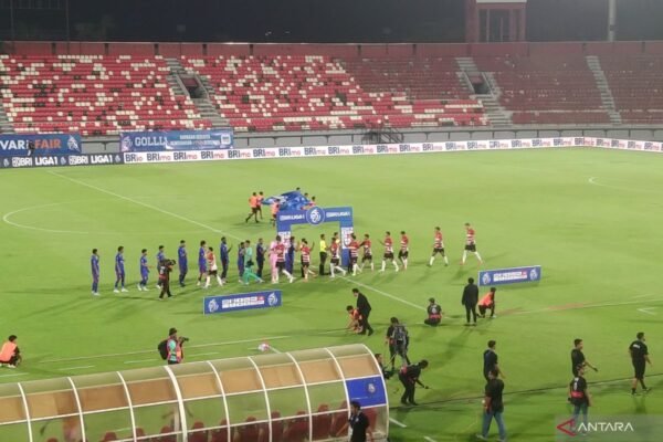 Madura United Menang Tipis Atas Arema FC dengan Skor 1-0