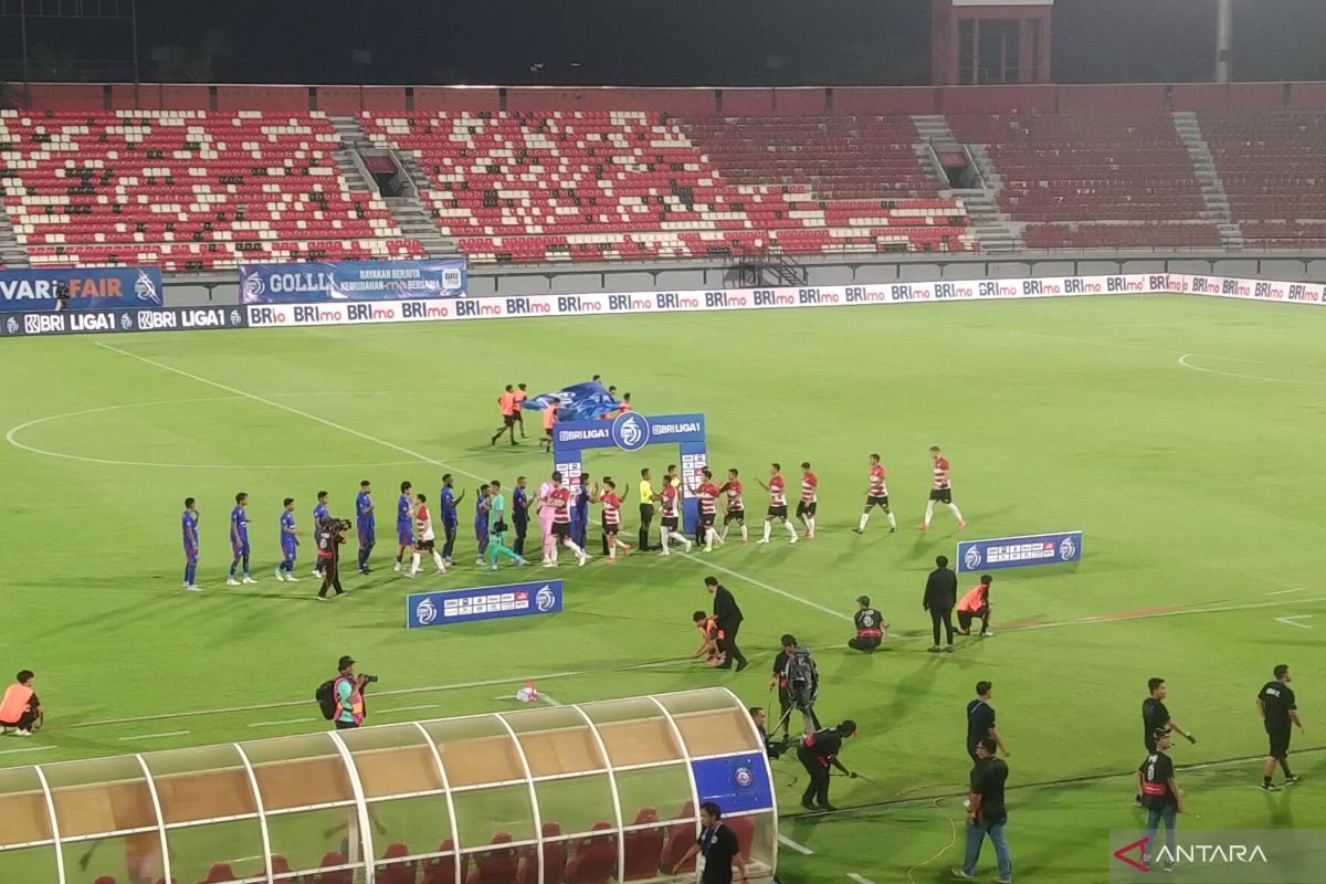 Madura United Menang Tipis Atas Arema FC dengan Skor 1-0