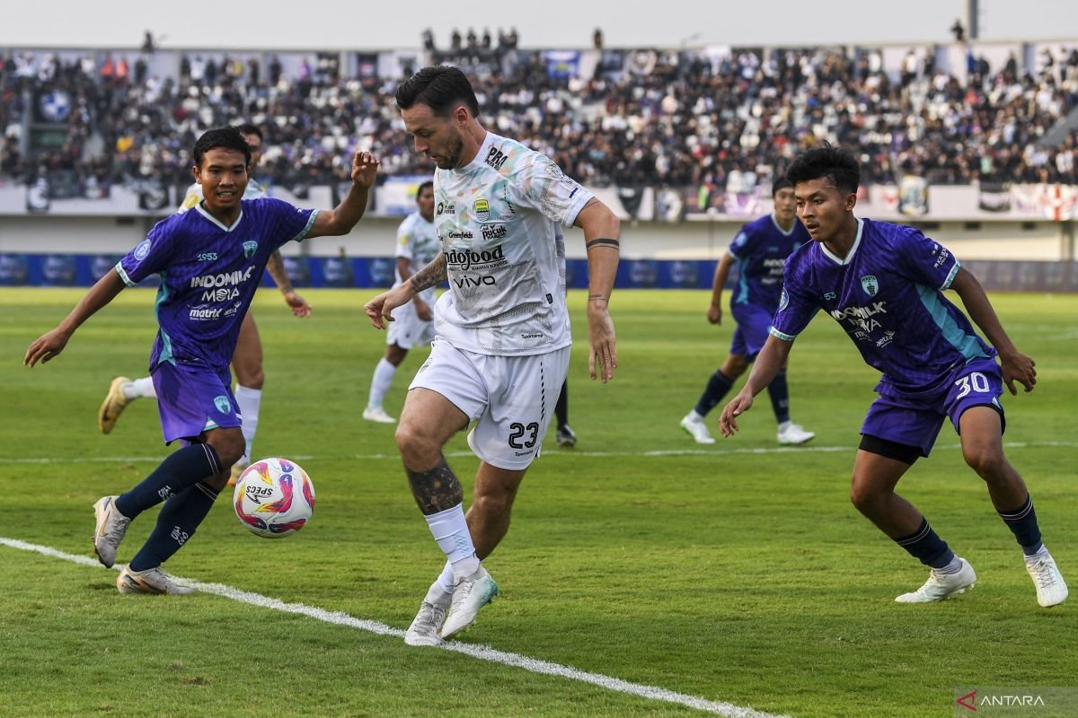 Analisis: Kenapa Persita Tangerang Pantas Menang atas Persib Menurut Lefundes