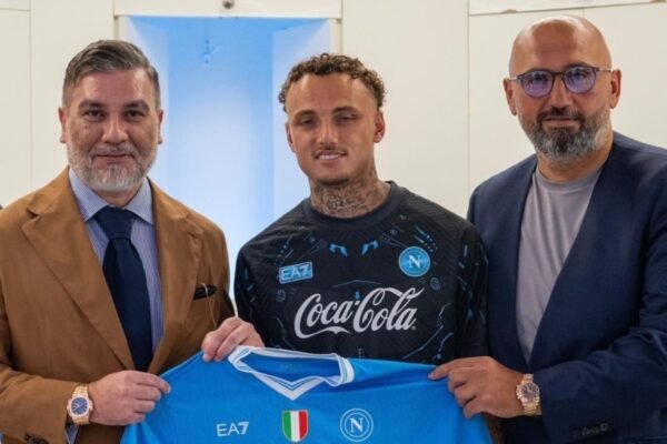 Berita Transfer: Napoli Resmi Dapatkan Winger Belanda Noa Lang dari PSV Eindhoven