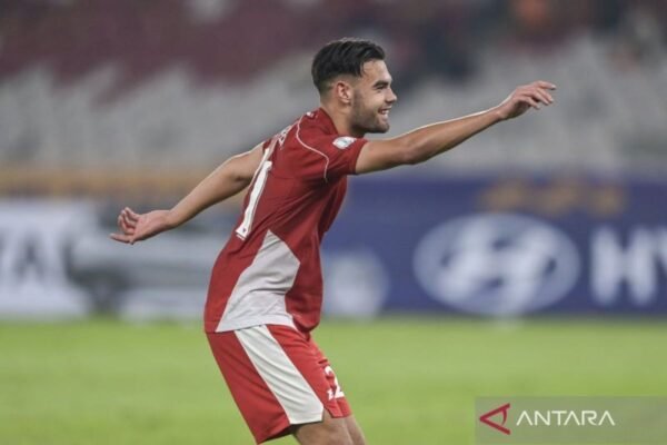 Judul alternatif untuk "Pendapat Vanenburg tentang Selebrasi Pacu Jalur Jens Raven" bisa jadi:

"Pandangan Vanenburg Mengenai Perayaan Pacu Jalur: Tanggapan Jens Raven"

atau

"Refleksi Vanenburg atas Acara Pacu Jalur: Perspektif Jens Raven"

Jika Anda mencari sesuatu yang lebih spesifik atau memiliki fokus tertentu, silakan beri tahu!