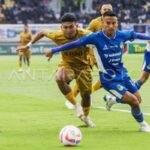 Berikut adalah beberapa alternatif judul untuk "Jadwal Lengkap PSIM Yogyakarta di Super League Musim 2025/2026":

1. "Rincian Jadwal PSIM Yogyakarta dalam Super League 2025/2026"
2. "Agenda Pertandingan PSIM Yogyakarta di Super League 2025/2026"
3. "Jadwal Pertandingan Lengkap PSIM Yogyakarta Musim Super League 2025/2026"
4. "Jadwal Super League 2025/2026: PSIM Yogyakarta dalam Pertarungan Liga"
5. "PSIM Yogyakarta: Seluruh Jadwal di Super League Musim 2025/2026"
6. "Jadwal PSIM Yogyakarta di Super League: Musim 2025-2026 Secara Lengkap"
7. "Panduan Jadwal PSIM Yogyakarta untuk Super League 2025/2026"
8. "Sadari Jadwal Laga PSIM Yogyakarta di Super League Musim 2025-2026"

Silakan pilih judul yang sesuai dengan kebutuhan Anda!